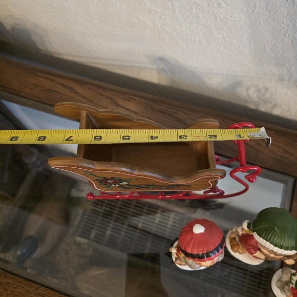 Vintage 1950's Napcoware Christmas caroling trio with hand painted sleigh. - Picture 12 of 15